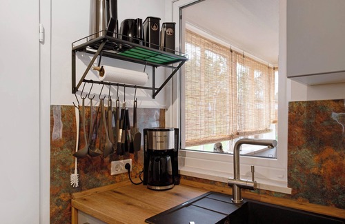 Kalkhorst Apartment | Apartment 'Haus Hinz 1 Zi Fe-Wo An Der Ostsee' with Shared Terrace, Shared Garden and Wi-Fi