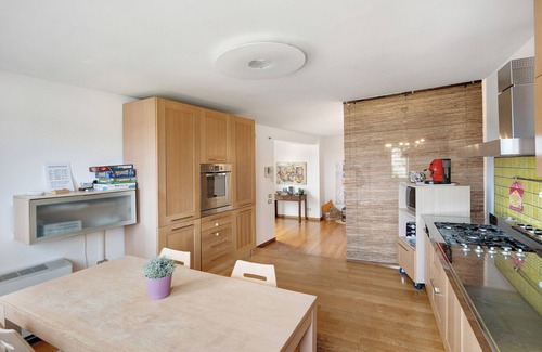 Magazzeno Apartment | Apartment 'Hepburn' with Sea View, Wi-Fi and Air Conditioning