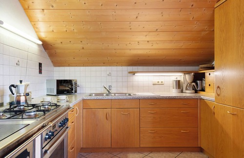 Renon Apartment | Apartment 'Himmelschlüssel' with Mountain View, Shared Garden and Wi-Fi