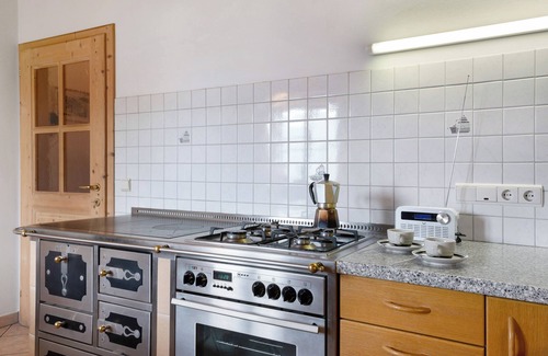Renon Apartment | Apartment 'Himmelschlüssel' with Mountain View, Shared Garden and Wi-Fi