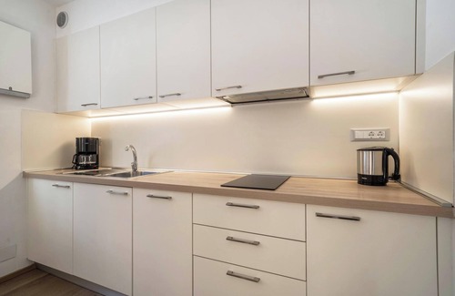 Avelengo Apartment | Apartment "Hirzer" near Skiing Area with Forest View, Wi-Fi, Balcony & Shared Garden