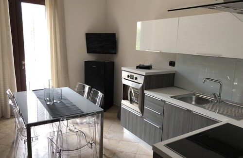 Sant'Antonio Abate House | Apartment HomesweetHome II
