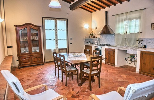 Castelfiorentino Apartment | Apartment 'Holiday Home In Tuscany' with Mountain View, Private Terrace and Wi-Fi