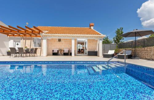 Cilipi Villa | Apartment Holiday home DoMa, Čilipi near Dubrovnik