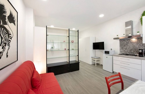 Arenzano Apartment | Apartment "Holiday House - Arenzanohost" with Terrace & A/C