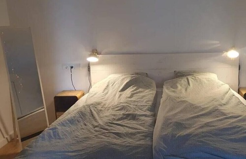 Alella Apartment | Apartment 'Holiday In Alella' with Private Pool, Wi-Fi and Air Conditioning
