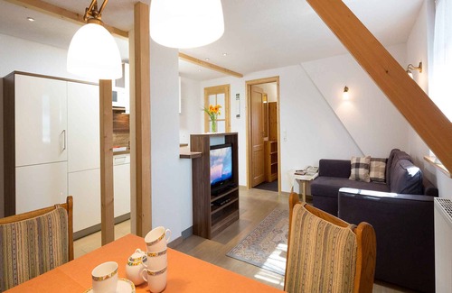 Sankt Maergen Apartment | Apartment 'Holzschopf' with Mountain View, Private Terrace and Wi-Fi