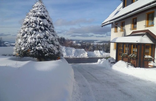 Sankt Maergen Apartment | Apartment 'Holzschopf' with Mountain View, Private Terrace and Wi-Fi