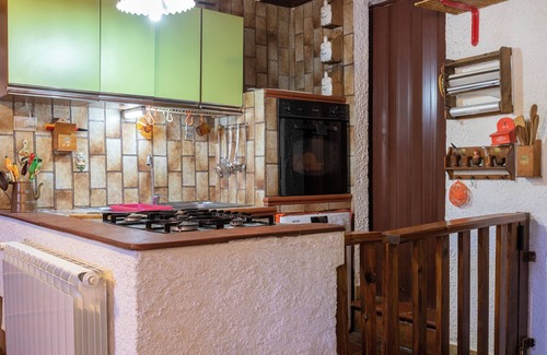 Sorso Apartment | Apartment 'House Tres Molas Marizza 1' with Private Terrace and Shared Garden
