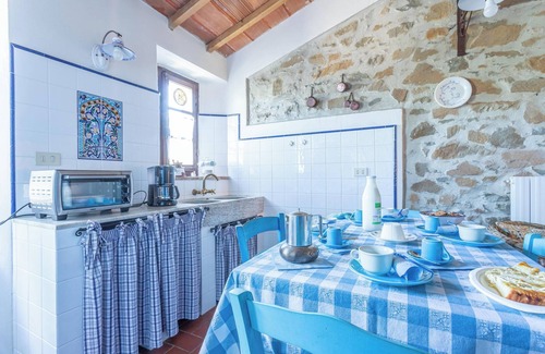 Magliano in Toscana Other | Apartment Il Tiglio with Shared Pool, Garden & Wi-Fi