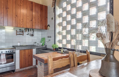 San Martino alla Palma Apartment | Apartment 'Il Poderaccio Vecchio' with Shared Pool, Wi-Fi and Air Conditioning