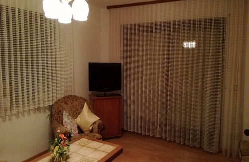 Ottersweier Apartment | Apartment 'Ilona' with Private Garden, Balcony and Wi-Fi