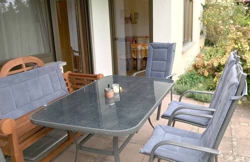 Tettnang Apartment | Apartment 'Im Erdgeschoss' with Private Terrace, Shared Garden and Wi-Fi