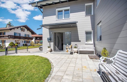 Inzell Apartment | Apartment 'Im Spatzennest' with Mountain View, Shared Terrace and Wi-Fi