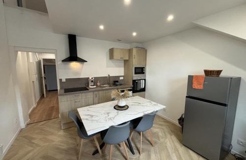 Ecommoy Apartment | Apartment in Écommoy near Le Mans Circuit