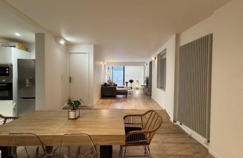 Ecommoy Apartment | Apartment in Écommoy near Le Mans Circuit