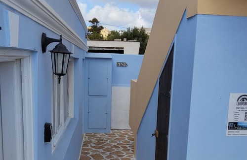 Panteli House | Apartment In A Hotel 'Anemi Leros 2' with Sea View, Wi-Fi and Air Conditioning