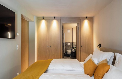 Sesto House | Apartment In A Hotel 'Apartment Home' with Sea View, Shared Garden and Wi-Fi