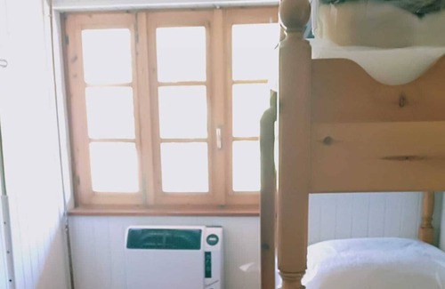 Antey-Saint-Andre Apartment | Apartment in a mountain house just a few minutes from the ski slopes