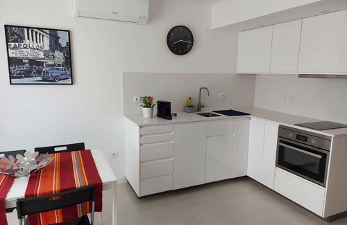 Linda-a-Pastora House | Apartment in a villa with pool