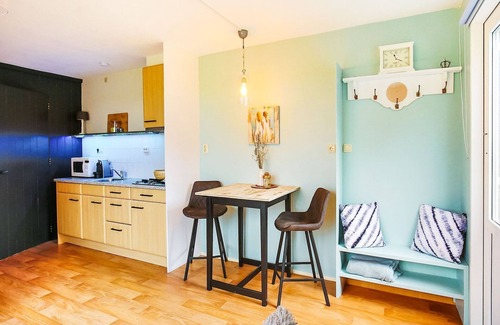 Baflo Apartment | Apartment in Baflo near Seal Center Pieterburen