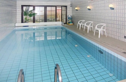 Stinteck Apartment | Apartment in Büsum with a shared indoor pool
