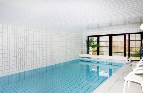 Stinteck Apartment | Apartment in Büsum with a shared indoor pool