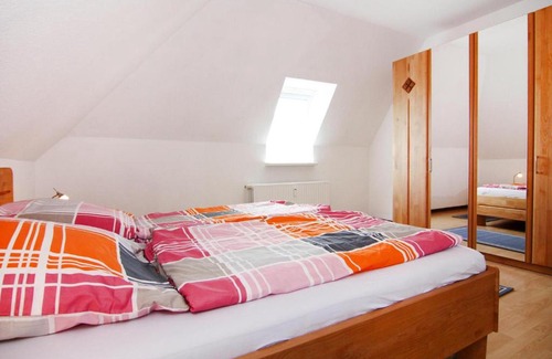 Stinteck Apartment | Apartment in Büsum with a shared indoor pool