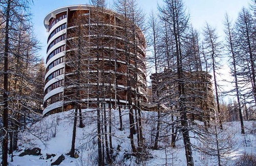Cervinia Apartment | Apartment in Cervinia With Ski Access