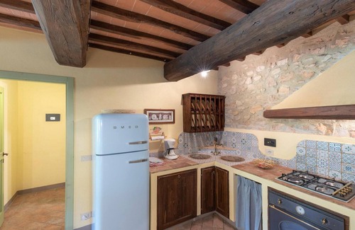 Simignano House | Apartment in Chianti With Pool ID 453