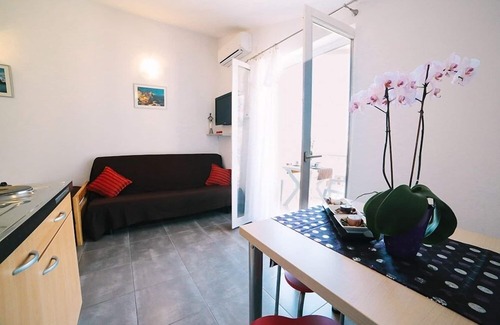 Duce Apartment | Apartment in Duće with Seaview, Balcony, Air condition, WIFI (4167-8)