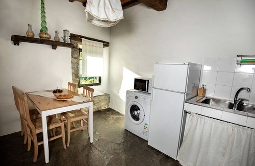 Londa Apartment | Apartment in farmhouse with exclusive pool in the Tuscan hills.