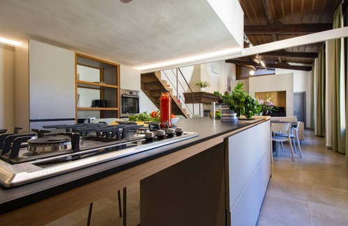 Oltrarno Apartment | Apartment in Florence with 3 bedrooms sleeps 6