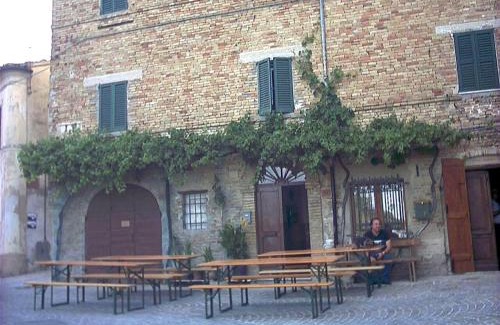 Fratte Rosa Apartment | Apartment in Fratte Rosa with Apennine Views