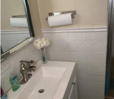 Grove Place Apartment | Apartment in Fredriksted With Pool -Tiffany's Place at The Green Castle