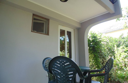 Bar Apartment | Apartment in garden with