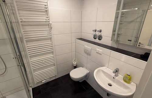 Region Hannover District Apartment | Apartment in Hannover-Airport! contactless check-in 4P