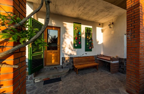 Terranuova Bracciolini Apartment | Apartment in historic farmhouse '800