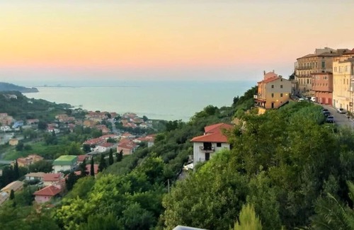 San Vito Chietino Apartment | Apartment in the town center with garden and extraordinary panorama sea / mountains
