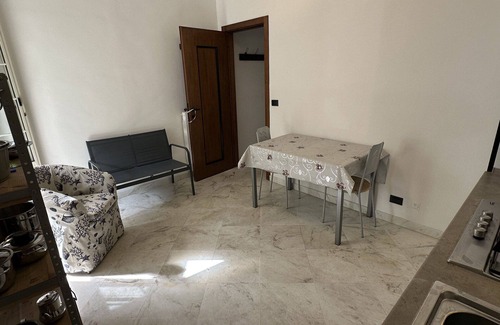 Marina di Massa Apartment | Apartment in Marina Di Massa with 1 bedrooms sleeps 3