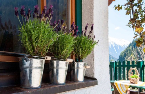 Mayrhofen Apartment | Apartment in Mayrhofen With Balcony