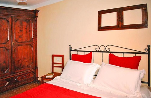 Montefortino Apartment | Apartment in Montefortino with communal pool