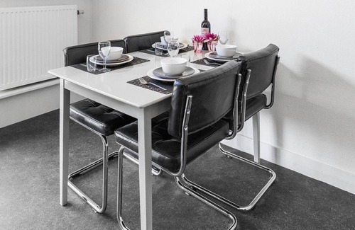 Bad Nieuweschans Apartment | Apartment in a monumental villa in Bad Nieuweschans