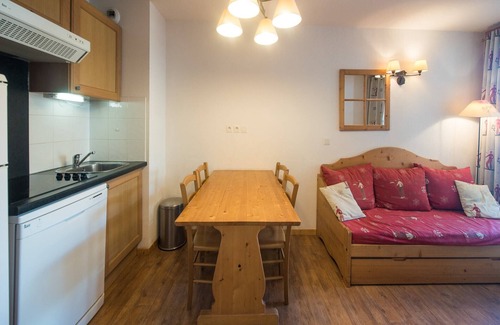 Orcieres-Merlette Apartment | Apartment in Orcières with Heated Pool