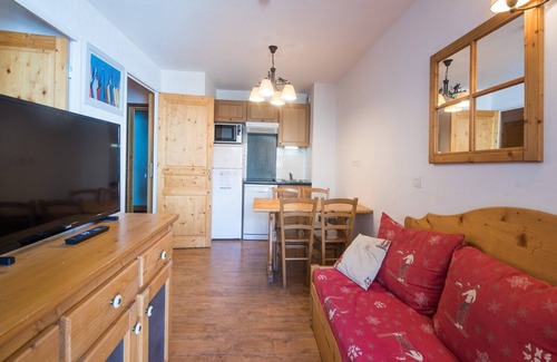 Orcieres-Merlette Apartment | Apartment in Orcières with Heated Pool
