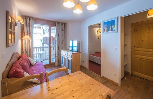 Orcieres-Merlette Apartment | Apartment in Orcières with Heated Pool