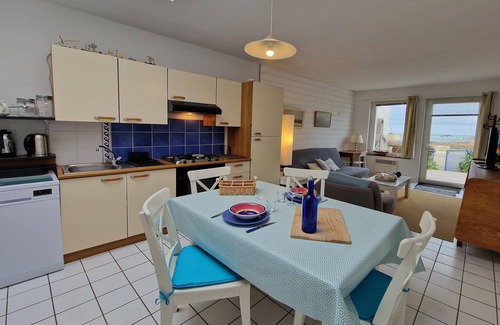 Plougasnou Apartment | Apartment in Plougasnou near Sandy Beach