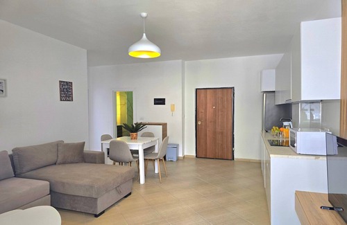 Golem Apartment | Apartment in Qerret near Adriatic Beach