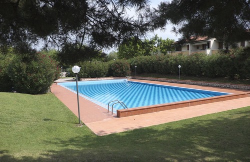 Montioni Apartment | Apartment in residence with private garden and swimming pool for adults and children and tennis