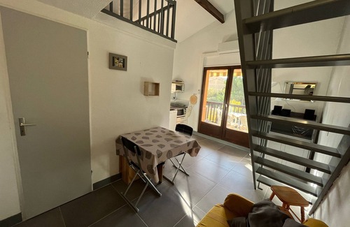 Giens Apartment | Apartment in residence with swimming pool Presqu'île de Giens